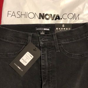 Fashion Nova Jeans brand new!